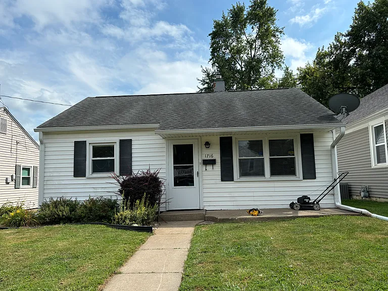 1716 Madison St — Photo 1