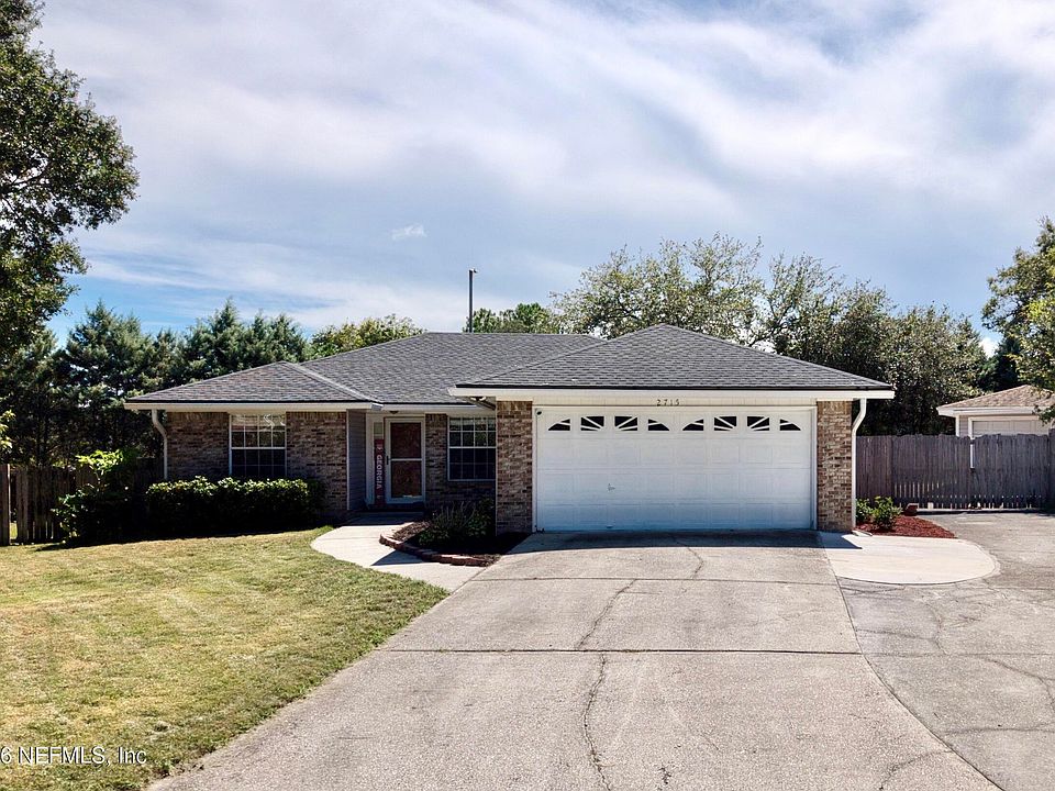 1st image of 2715 ROCHFORD Court