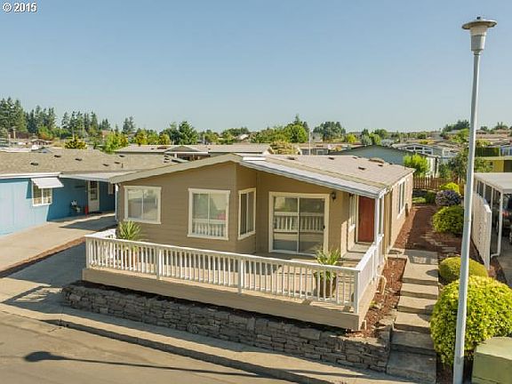 2nd image of 17401 SE 39th St Unit 115