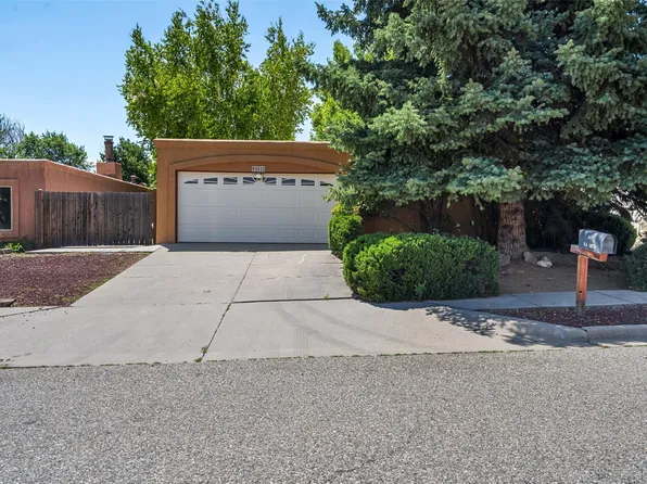 351 Ridgecrest Ave, White Rock, NM 87547