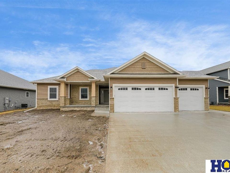 1st image of 243 Knotty Pine Ln