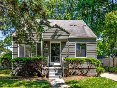 571 Bird Ave, Birmingham, MI, 48009