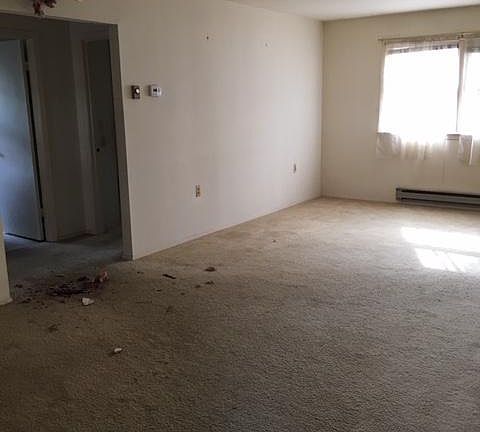 5th image of 18 Longwood Drive