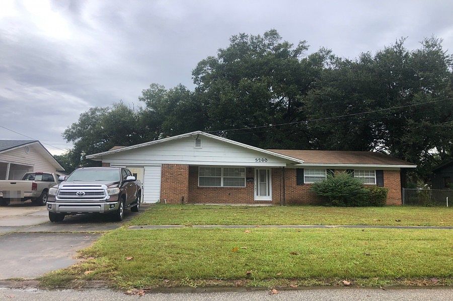 1st image of 3260 Victoria Ct E