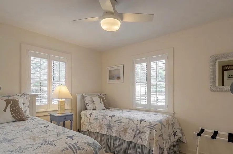 3 bed, 1216 sqft, $6,500 — Photo 1
