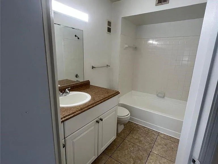 12730 Vista Isles Dr #812 — Photo 10