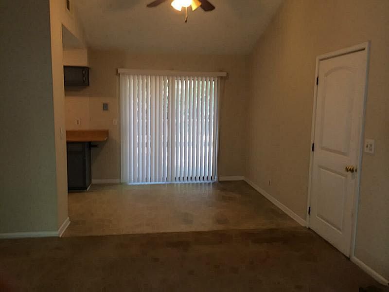 2nd image of 2893 Franklin Rd
