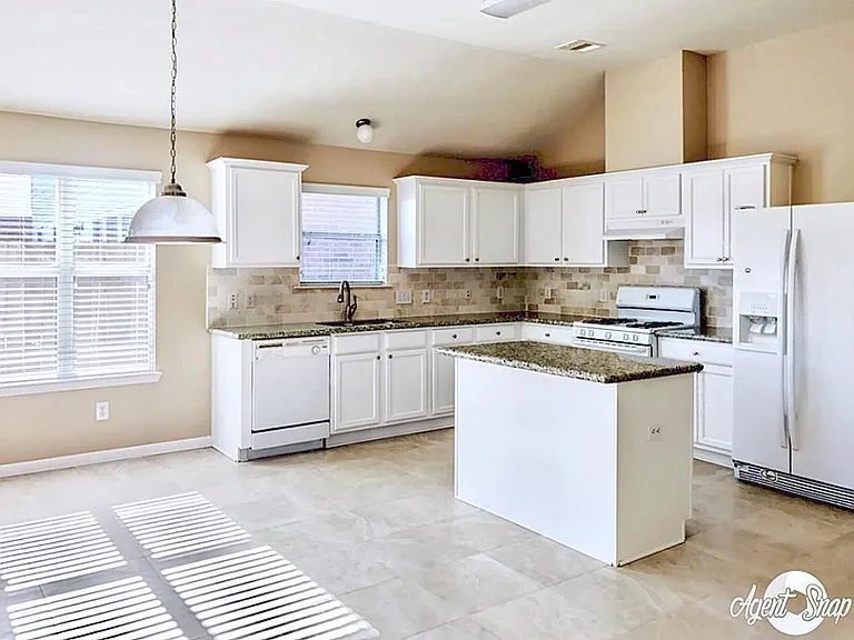 30318 Emerson Creek Dr — Photo 13