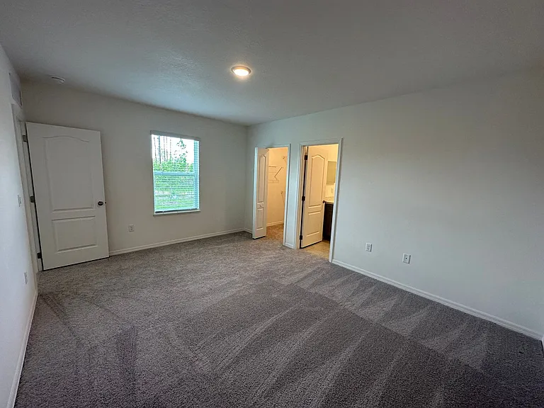 2290 Tropicana Dr — Photo 10