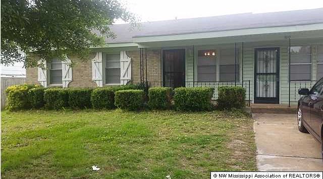 1st image of 300 Hillbrook Dr