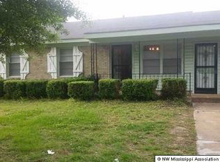 300 Hillbrook Dr, Southaven, MS 38671