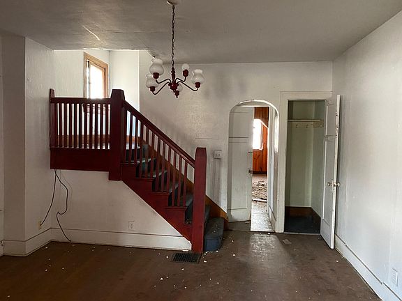 5th image of 19 E Norman Ave