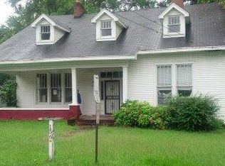 156 Hatton St, Jackson, TN 38301