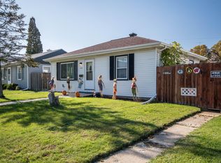 210 Luedtke Ave, Racine, WI 53405