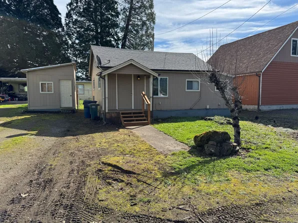 40 S Alder St, Lowell, OR 97452