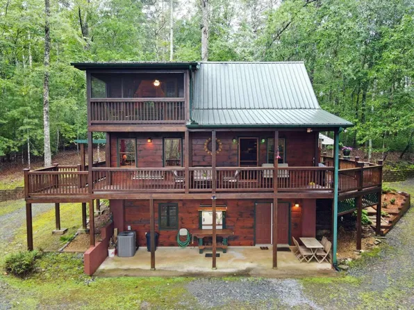 163 Ridgecrest Dr, Blue Ridge, GA 30513