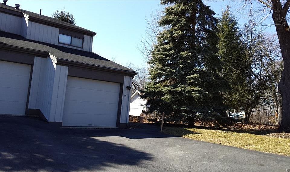 1st image of 15 Butler Dr