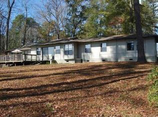 141 Lakeshore Cir, Milledgeville, GA 31061