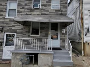 541 S 10th St, Reading, PA 19602