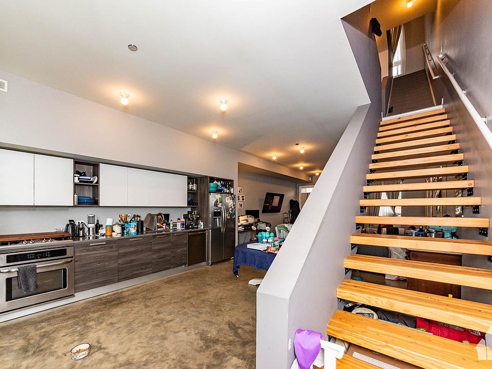 1st image of 2639 N Hamlin Ave #26F