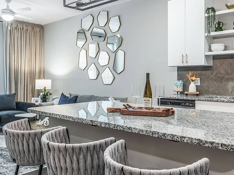 Capital Collective Luxury Apartments — Photo 25
