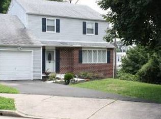 313 Peachtree Dr, Jenkintown, PA 19046