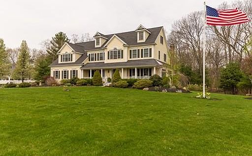 2nd image of 47 Berkshire St
