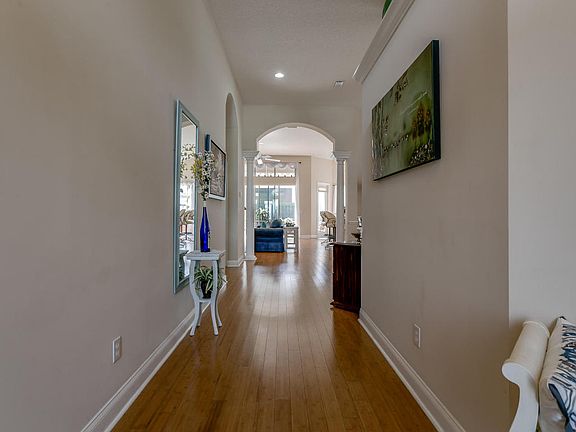 4th image of 245 Island Green Dr