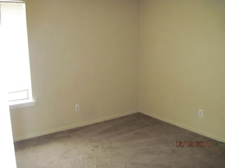 705 Traci Dr — Photo 18