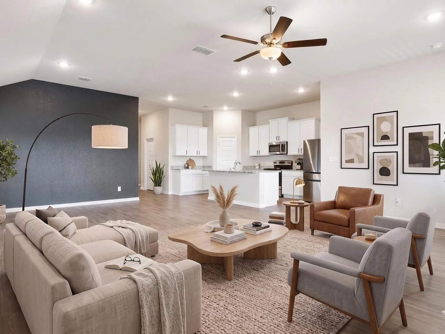 3 bed, 1922 sqft, $1,900 — Photo 3