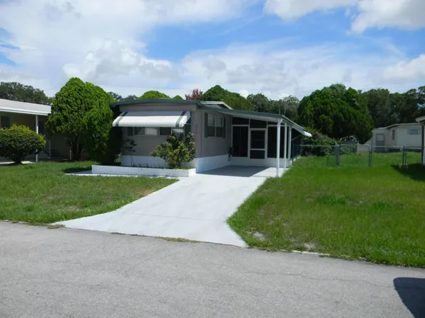 5712 Columbia Dr, New Port Richey, FL 34652