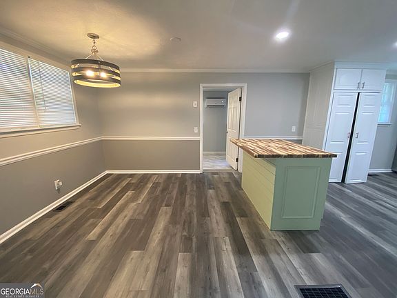 5th image of 914 Ozora Rd