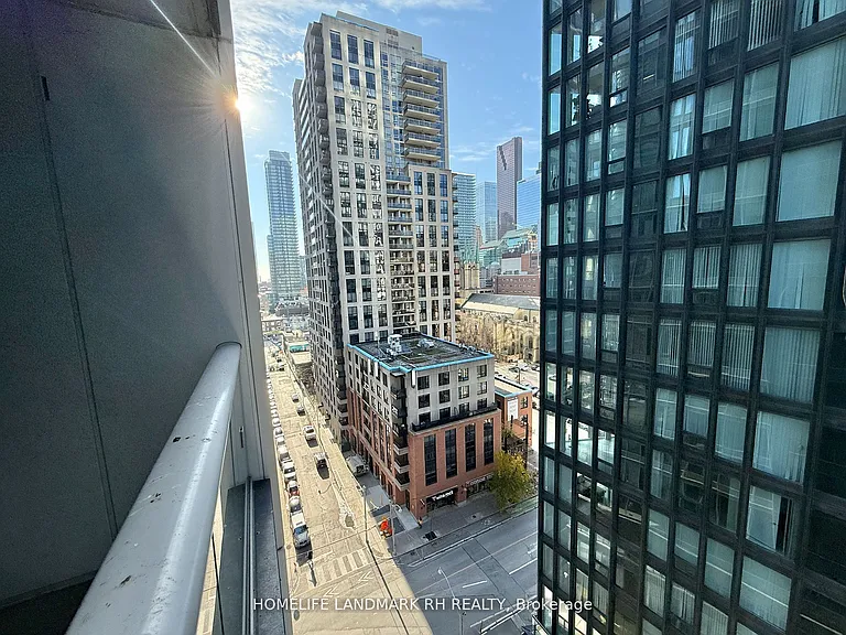 68 Shuter St #1107 — Photo 14