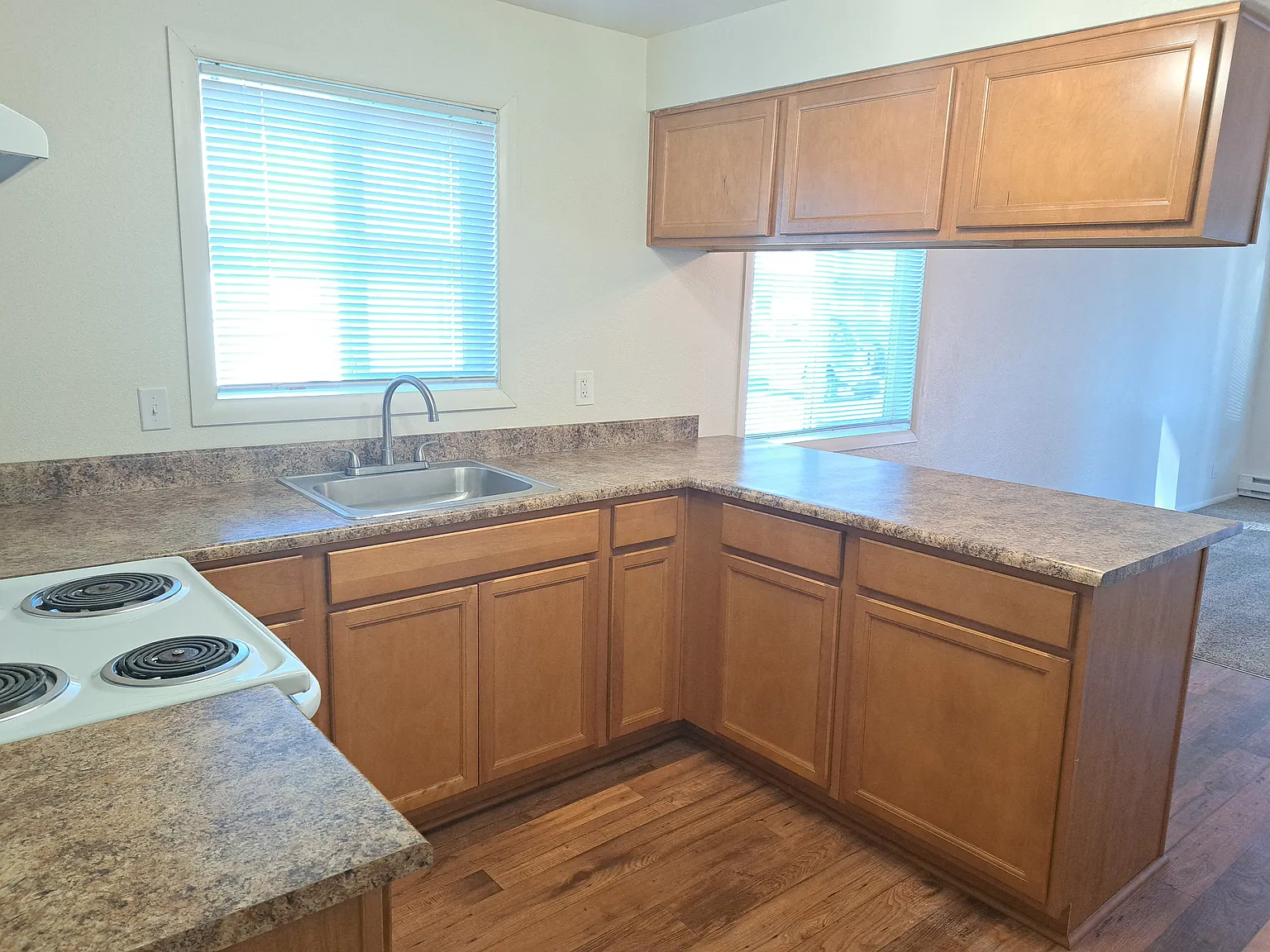 Island Park Apartments — Photo 4