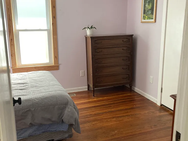 609 N Maple St — Photo 9