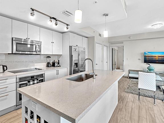 2nd image of 999 SW 1st Ave APT 1403
