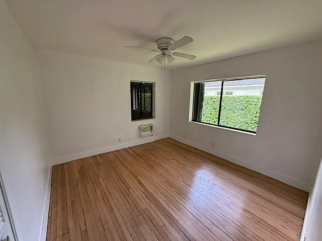 1545 Mantua Ave — Photo 57