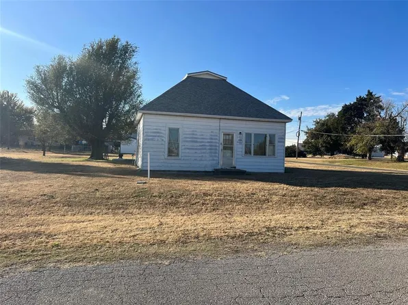 125 N Roosevelt Ave, Calumet, OK 73014