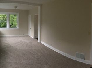 4046 McGee St, Kansas City, MO 64111