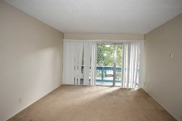 Building Photo - 814 Mariposa St