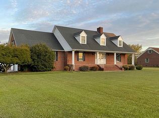 203 Edrieann Dr, Elizabeth City, NC 27909