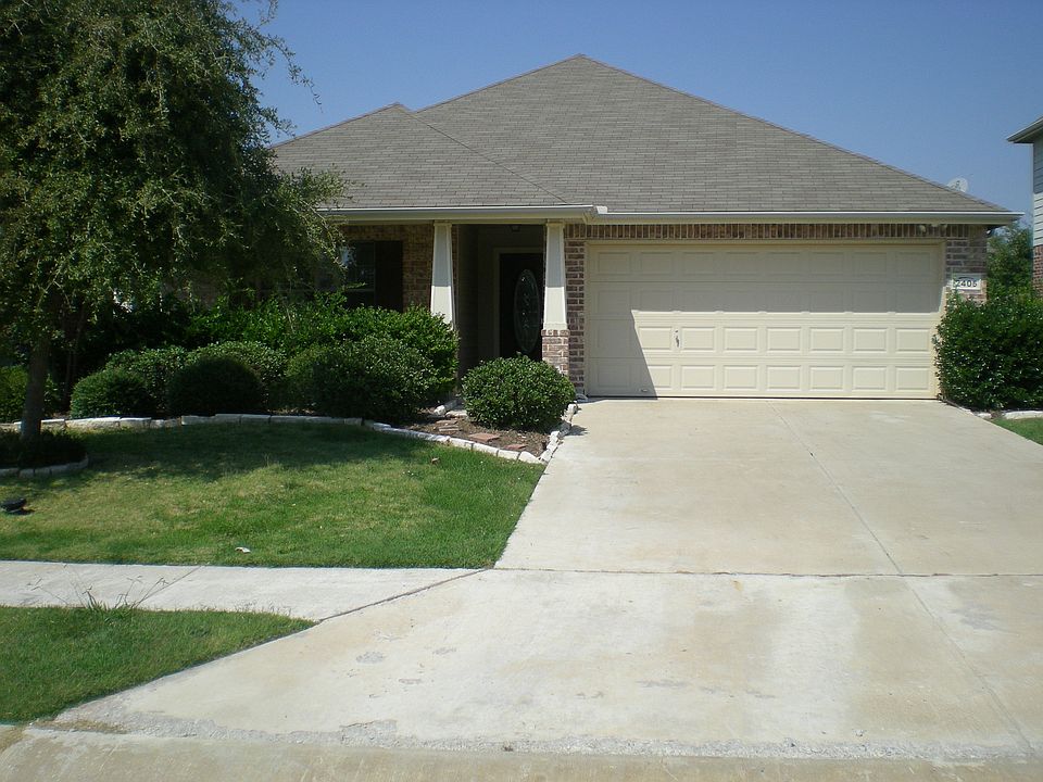 1st image of 2405 Eisenhower Dr
