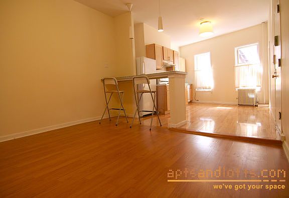 3rd image of 531 Graham Ave APT 2