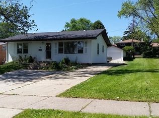 26 W Graham Ave, Lombard, IL 60148