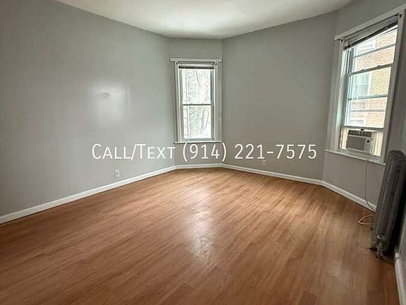 3rd image of 584 Warburton Ave APT 2