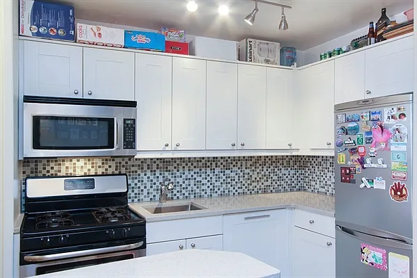 Sold by Citi Habitats | media 2
