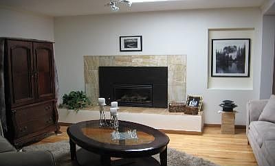 3rd image of 1115 N Elm St
