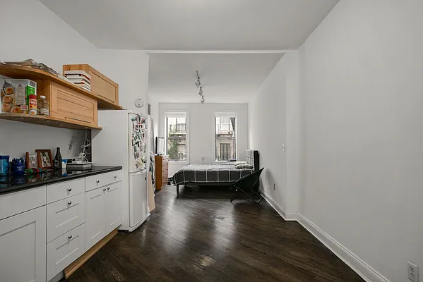 Rented by Compass | media 2