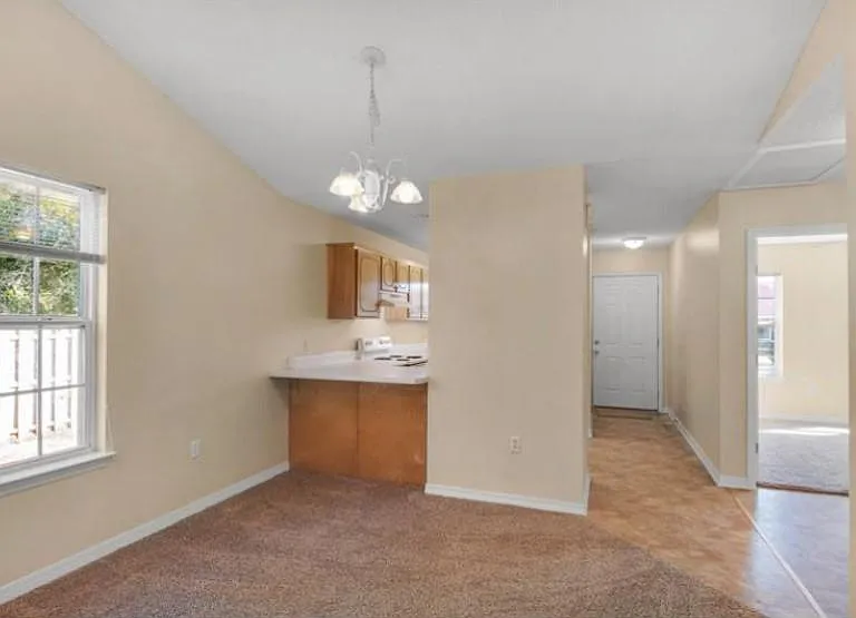 537 N 20th St #3 — Photo 8