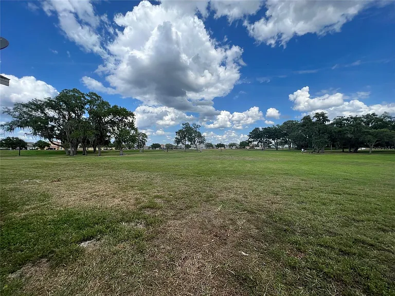 2137 Betsy Ross Ln #2137 — Photo 31